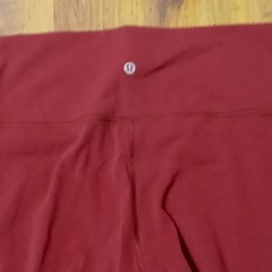 Lululemon maroon leggings